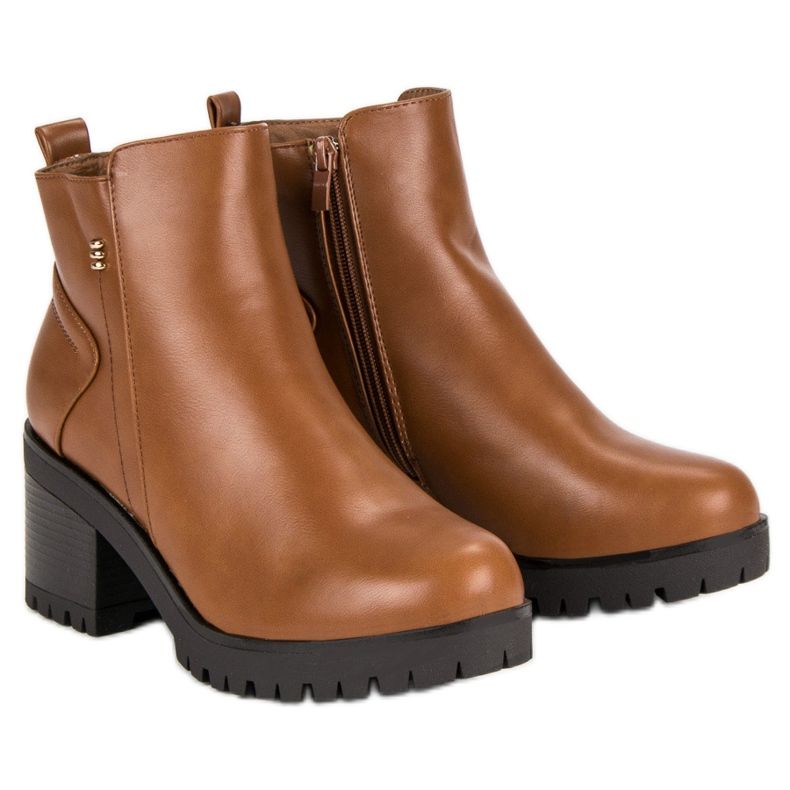 Velbloudí podpatky hnědý 1