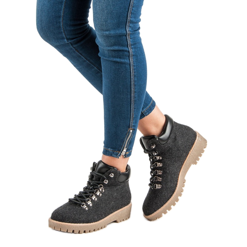 Bestelle Módní plstěné lapače černá 1 Bestelle Módní plstěné lapače černá 1