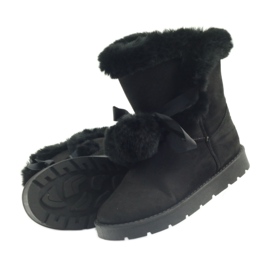 Black Emusy Mukluki s bambulí černý 4