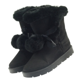 Black Emusy Mukluki s bambulí černý 3