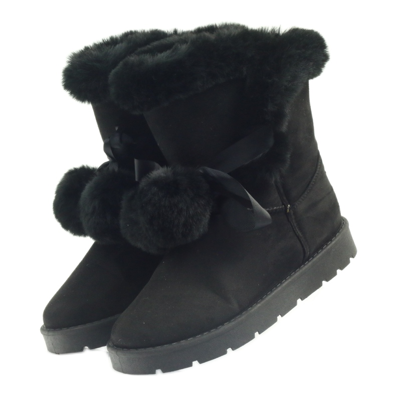 Black Emusy Mukluki s bambulí černý 3