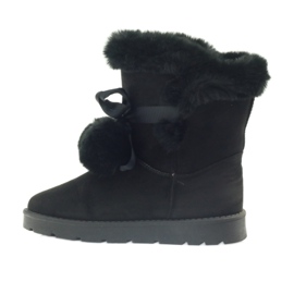 Black Emusy Mukluki s bambulí černý 2