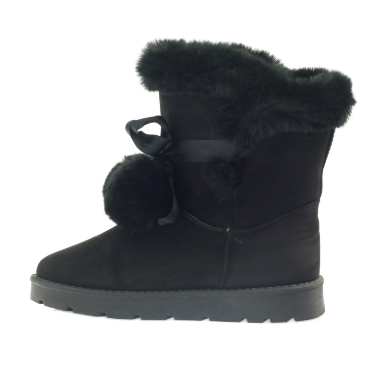 Black Emusy Mukluki s bambulí černý 2