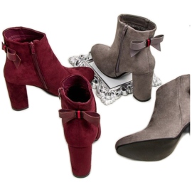 Ideal Shoes Stylové červené kotníkové boty červený 1