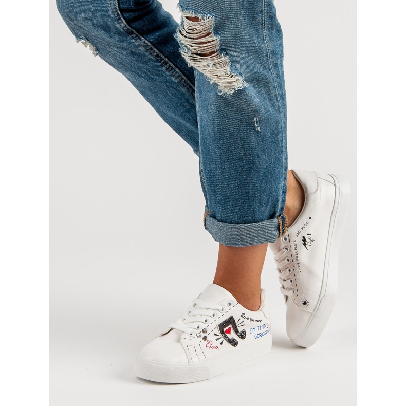 Stylové bílé tenisky bílý 1 Stylové bílé tenisky bílý 1