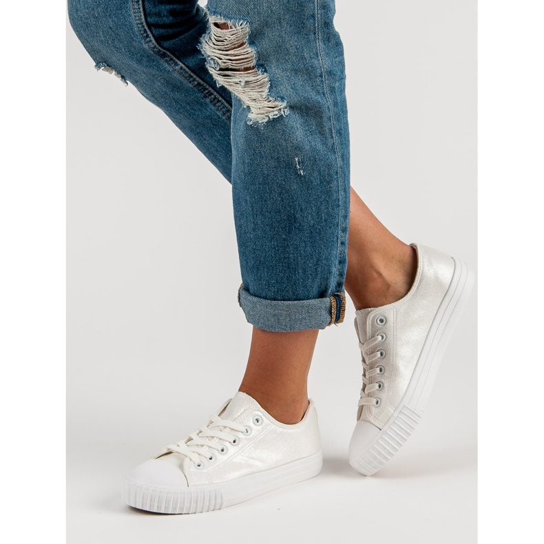 Bílé tenisky bílý 1