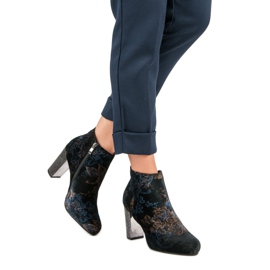 Elegantní kozačky na sloupek vícebarevný 1