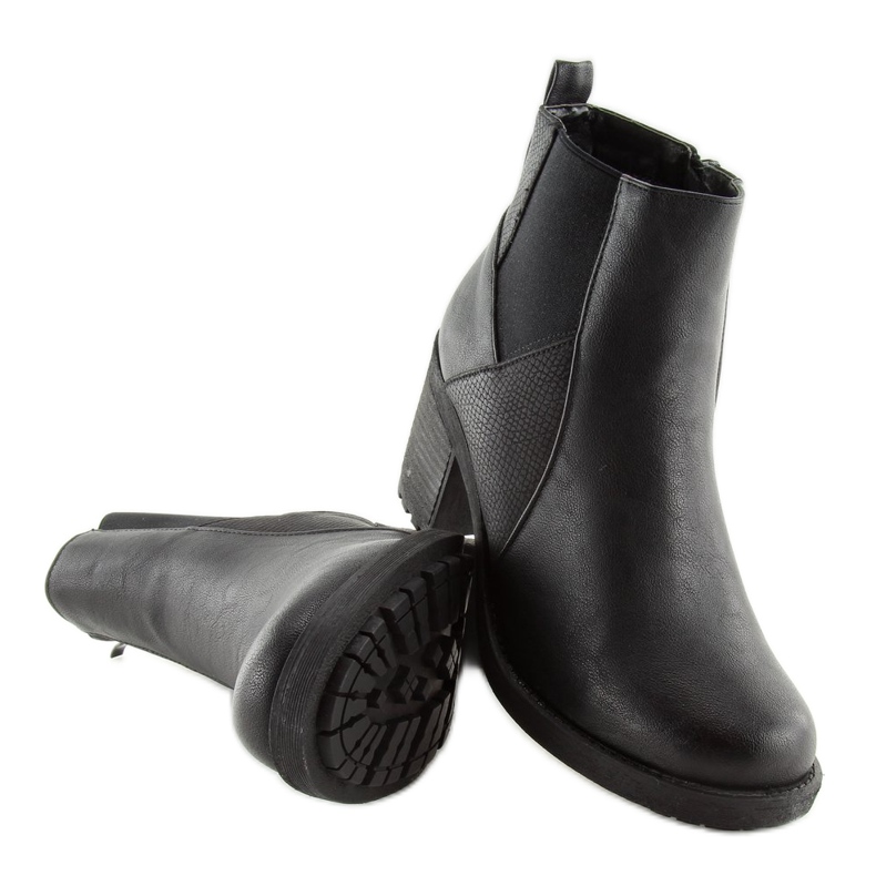 Černé kozačky na širokém podpatku 1032-1 Black černý 2