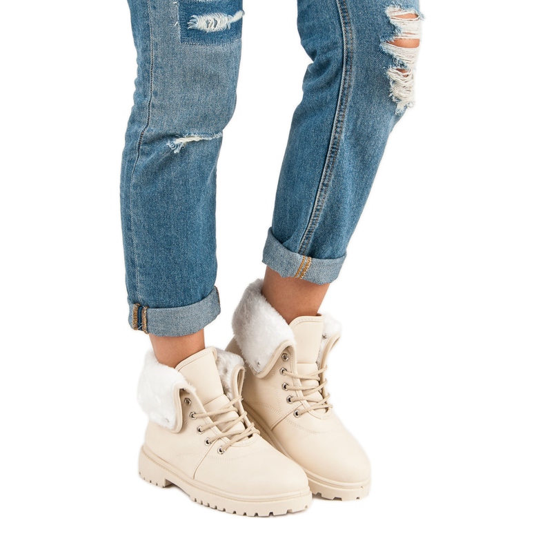 Béžové lapače s kožešinou béžový 2