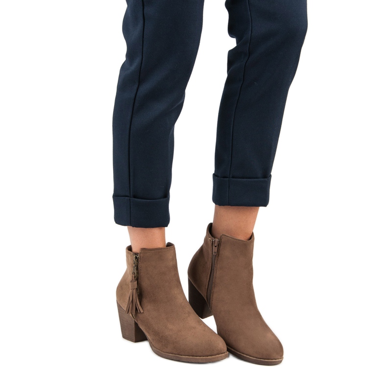 Hnědé semišové boty hnědý 2