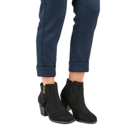 Černé semišové kotníkové boty černý 2