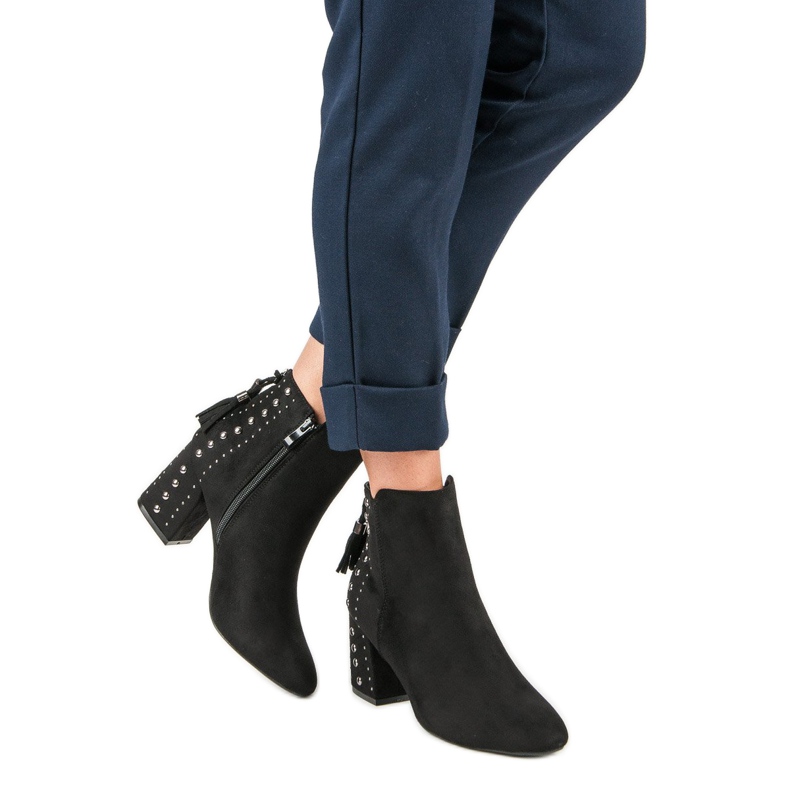 Elegantní semišové kozačky černý 2