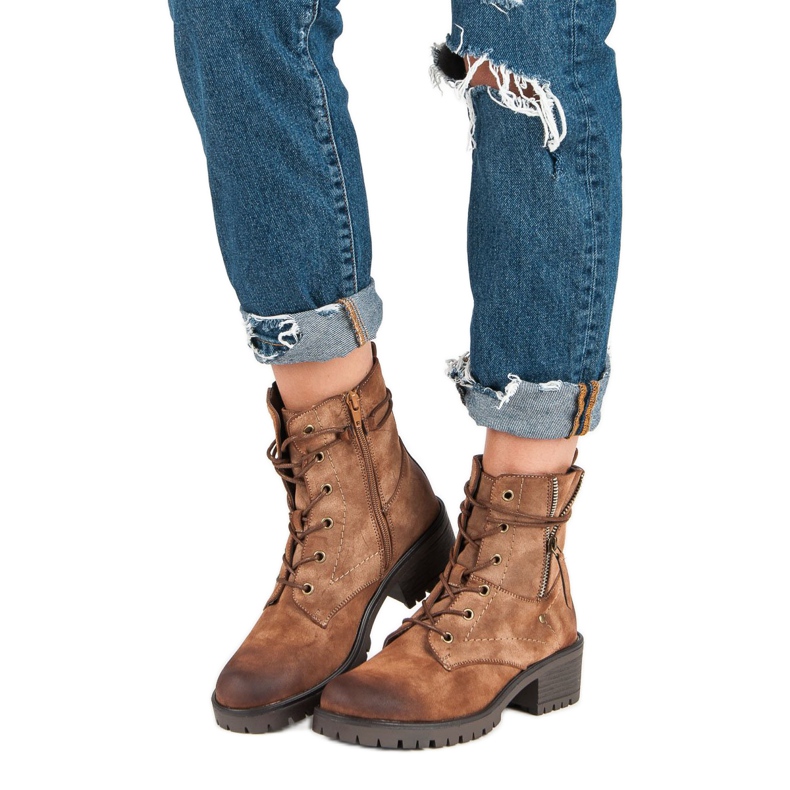 Vinceza Pracovníci VINCEZ hnědý 2