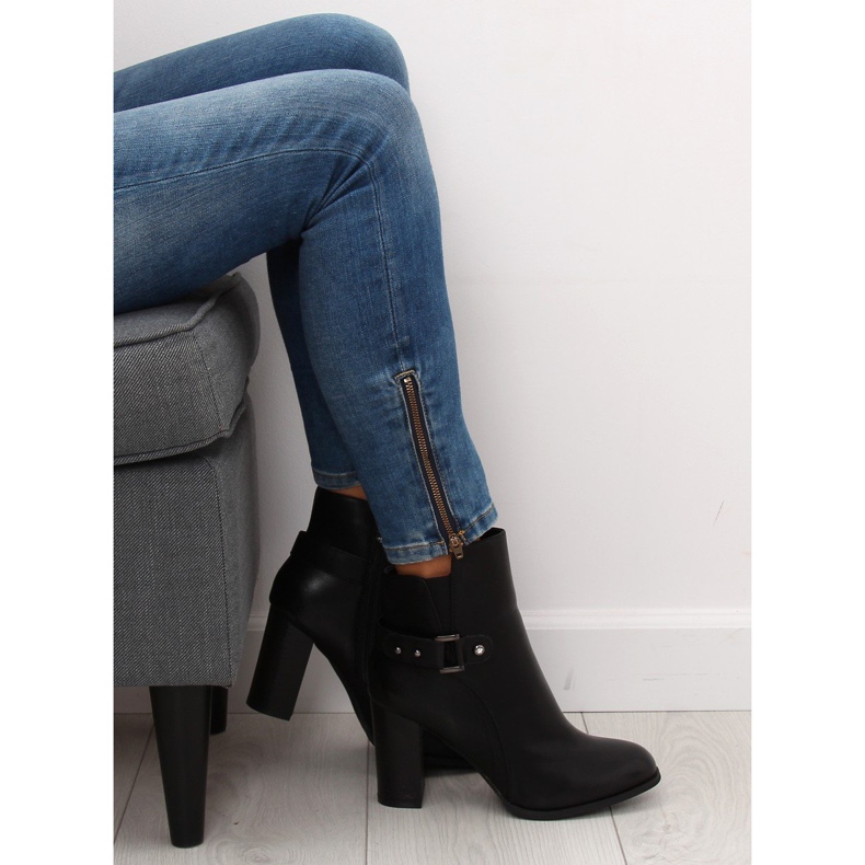 Černé vysoké podpatky 3974 Černá 1