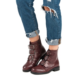 Small Swan Styloví dělníci vícebarevný červené 2 Small Swan Styloví dělníci vícebarevný červené 2