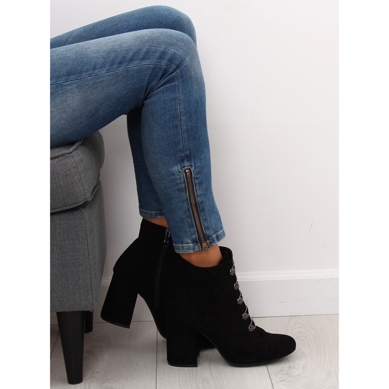 Černá OM-15 Černé kozačky na vysokém podpatku 1 Černá OM-15 Černé kozačky na vysokém podpatku 1