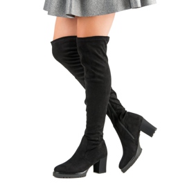 Semišové kozačky na platformě černý 2