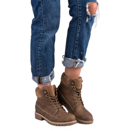 Super Me Vázaní lovci hnědý 1