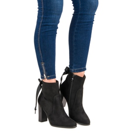 Super Mode Elegantní kozačky na sloupek černý 2