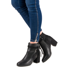 Nio Nio Černé kozačky na sloupku černá 2