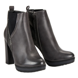 Erynn Sexy šedé kozačky šedá 2