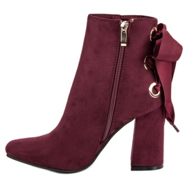 Ideal Shoes Sexy kozačky na sloupku červený 1