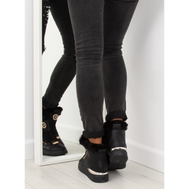 Černé izolované tenisky F506 černé černá 1 Černé izolované tenisky F506 černé černá 1