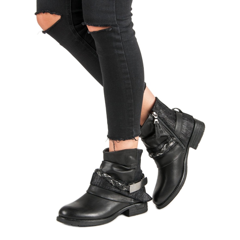 Černí dělníci černá 2