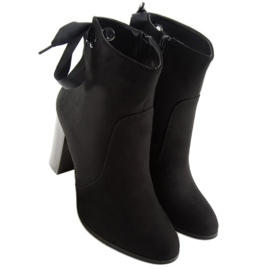 Černé vysoké podpatky 1331 Černá 2