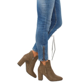 Hnědé kozačky na vysokém podpatku 6900 Khaki hnědý 2