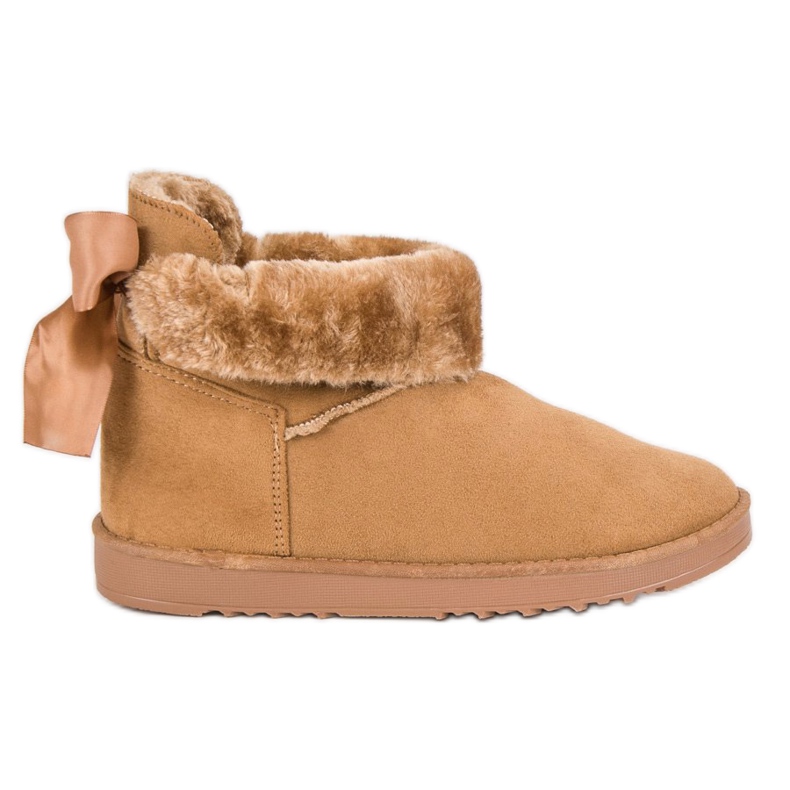 Sněhule s vyhrnutou stopkou hnědý 1