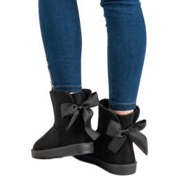 Sněhule s vyhrnutou stopkou černá 2