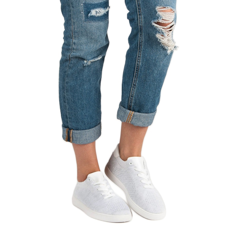 Pohodlná sportovní obuv bílý 1