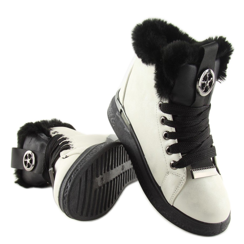 Černé izolované tenisky F506 bílé bílý 2