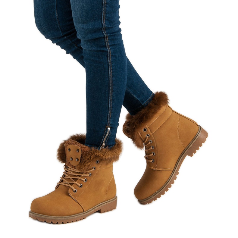 Queentina Velbloudí lovci s kožešinou hnědý 1