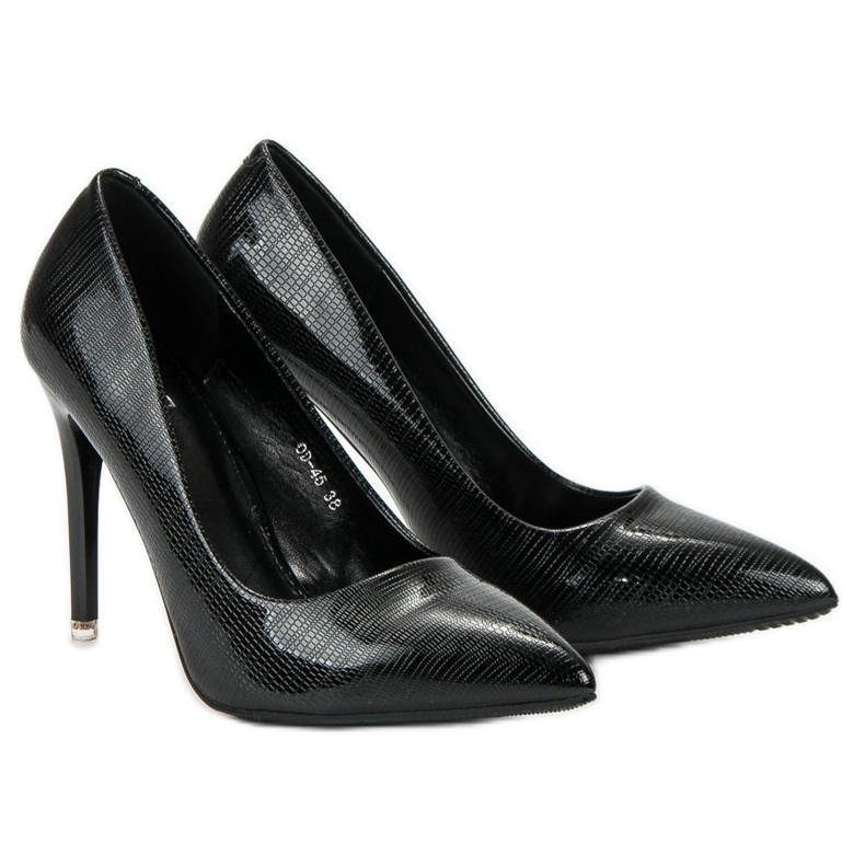 Lakované černé kolíky černý 2