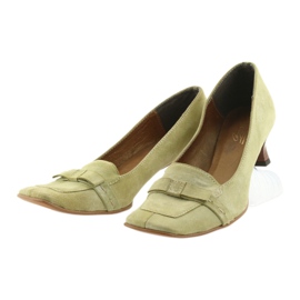 Lodičky ze zelené hráškové kůže zelená 2