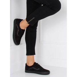 Černé tenisky Vans B318-10 All Black černý 1