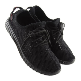 BY-049 Černá černá sportovní obuv 1