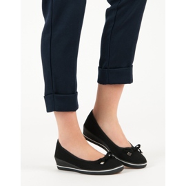 Klínová baletka černý 1