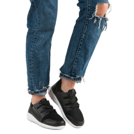 Lehké sportovní boty černý 1