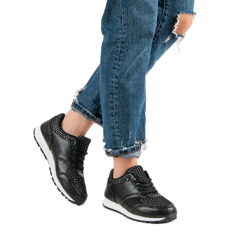 Sportovní obuv se síťovinou černá 1 Sportovní obuv se síťovinou černá 1