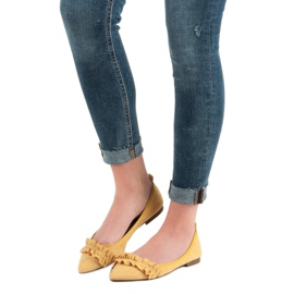 Corina Semišové balerínky s volánkem žlutá 1