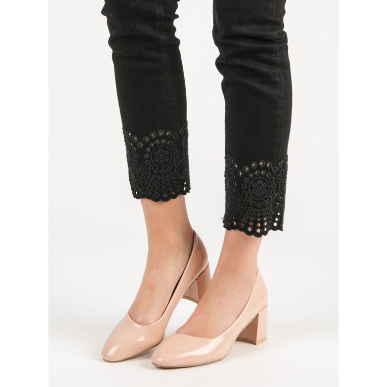 Diamantique Lakovaná čerpadla na pilíři béžový 2