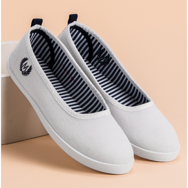 McKey Bílá textilní baletka bílý 1