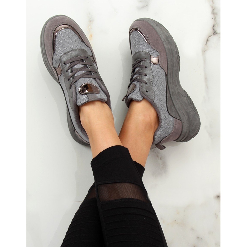 Šedá sportovní obuv B318-18 Silver 2