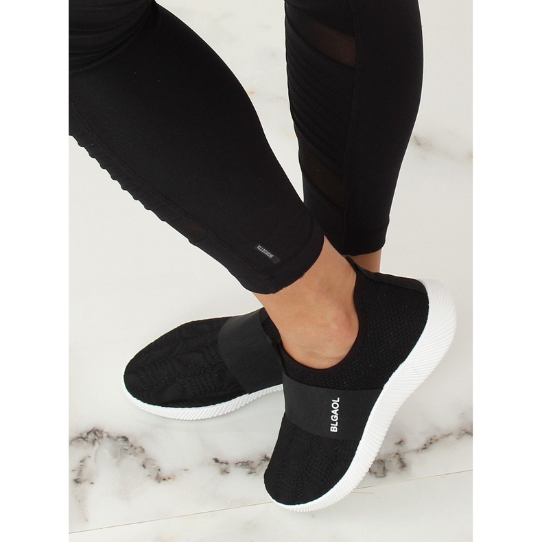 Černá sportovní obuv I-15 Černá 1