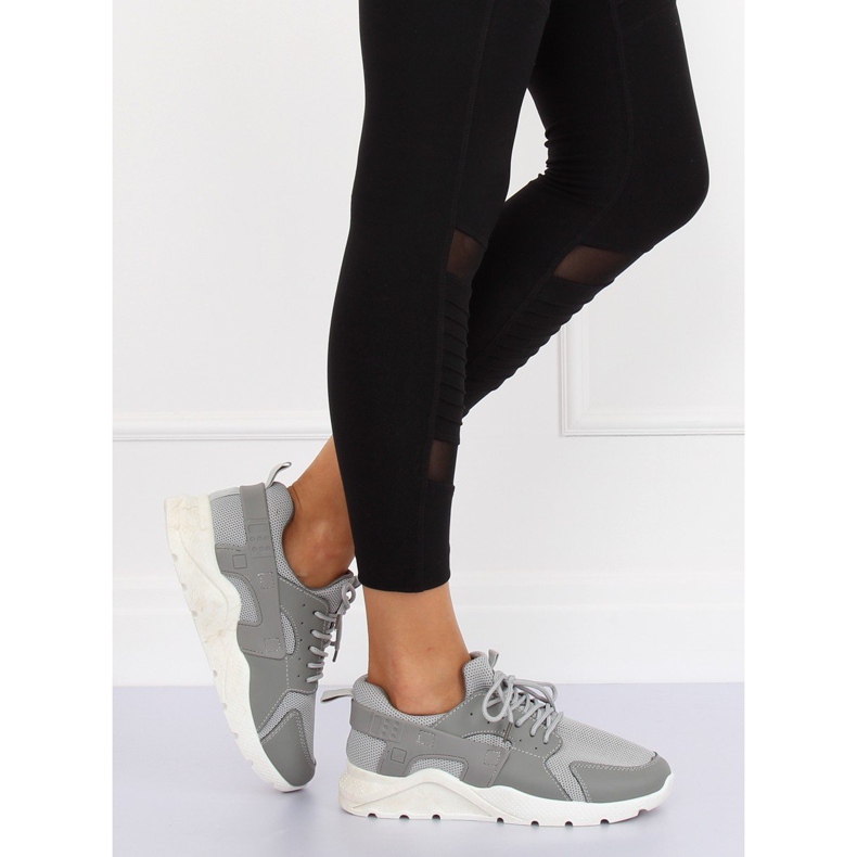 Šedá sportovní obuv LA18P Šedá 1 Šedá sportovní obuv LA18P Šedá 1