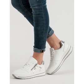 Bílé sportovní boty bílý 2 Bílé sportovní boty bílý 2