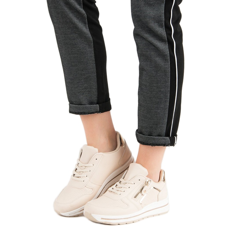 Béžové sportovní boty béžový 2